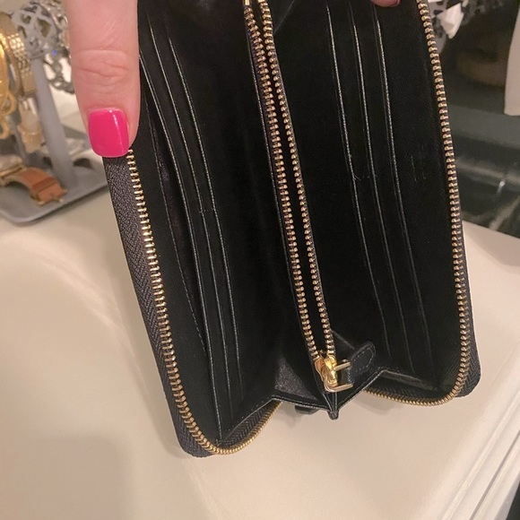 Prada Lux Bow Leather Wallet - Picture 6 of 6